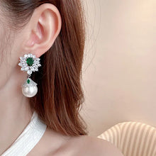 Load image into Gallery viewer, Elegant Vintage Green Flower Pearl Drop Earrings Wedding Party Accessory
