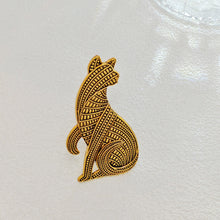 Load image into Gallery viewer, Ancient Egyptian Inspire Texture Metallic Cat Brooch Feline Kitty Jewelry
