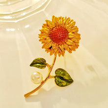 Load image into Gallery viewer, Nature Inspiration Matte Effect Eaneml Sunflower Brooch Pin with Pearl
