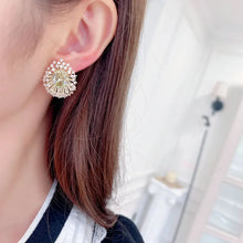 Load image into Gallery viewer, Splendid Olive Green Pink Blue Burst Oval Stud Earrings Fancy Firework Jewelry
