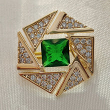 Load image into Gallery viewer, Stunning Triangle Surrounded Green Stone Centered Geometric Pin Lapel Jewelry
