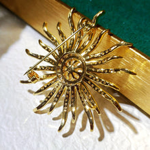 Load image into Gallery viewer, Victorian Vintage Style CZ and Imitated Pearl Sunburst Pin Brooch Costume Jewelry
