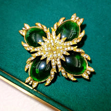 Load image into Gallery viewer, Jewelblings Mid Century Designer Golden Foil Deco Four Petal Green Flower Brooches Pins for Women Grandmother Mum Vintage Costume Jewelry
