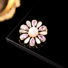 Load image into Gallery viewer, Jewelblings Exquisite White Pink Daisy Flower Stab Needle Pin

