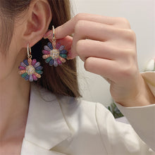 Load image into Gallery viewer, Jewelblings Exquisite Vintage Multi-Colored Daisy Flower Clip Earrings Fancy Accessory

