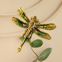 Load image into Gallery viewer, Stunning Articulated Trembling Enamel Wings Green Butterfly Brooch Pin
